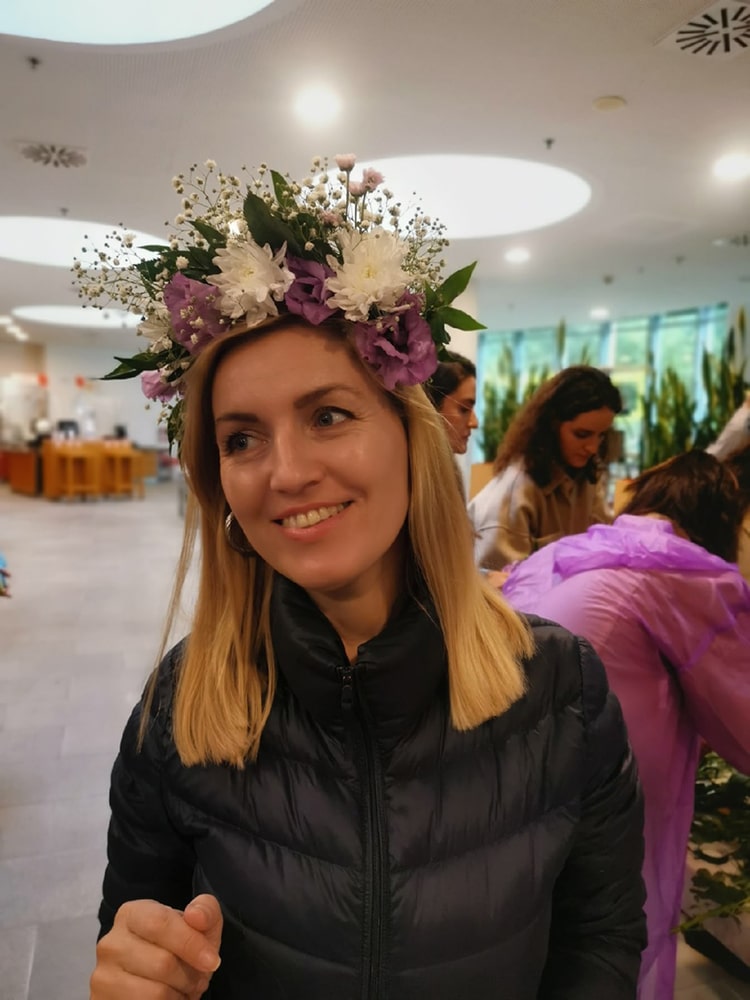 Мастер-класс Плетение венков на голову из живых цветов
